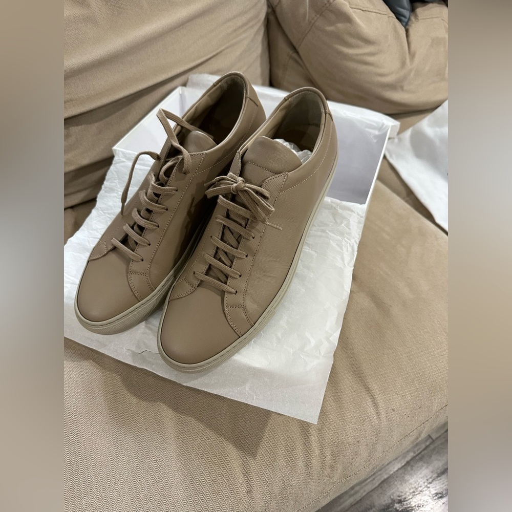Theory shoes size 44 clay color